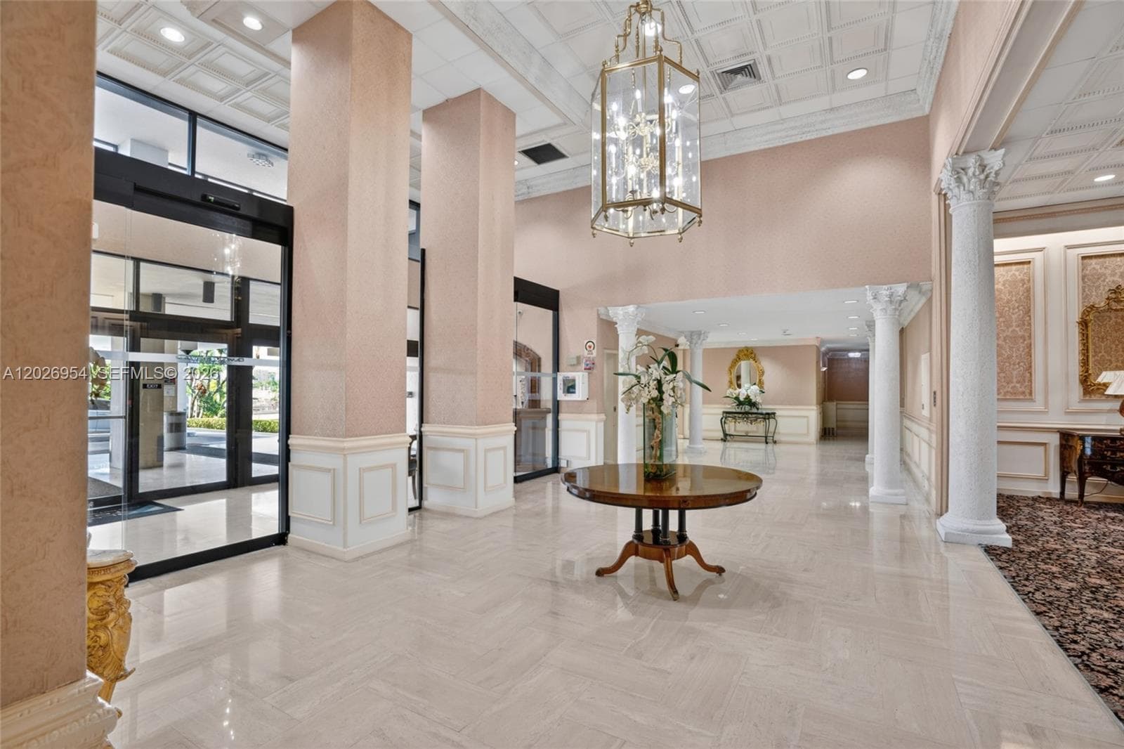 2500 Parkview Dr 1717 photo 4