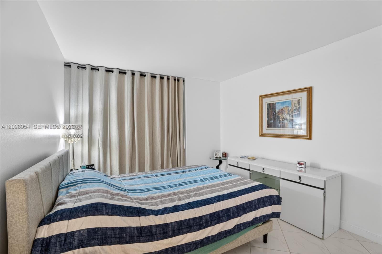 2500 Parkview Dr 1717 photo 25