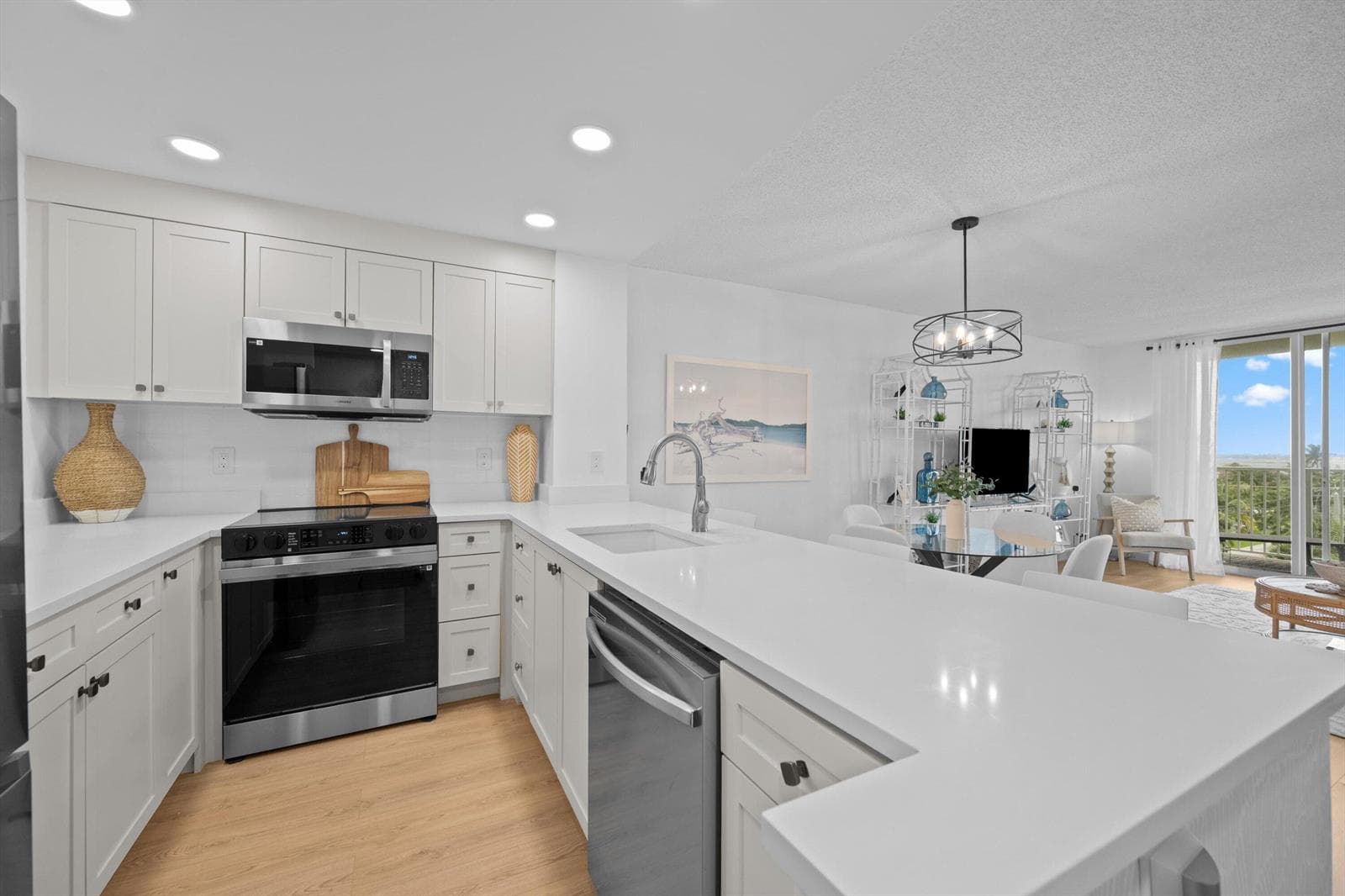 3540 S Ocean Boulevard 612 photo 2