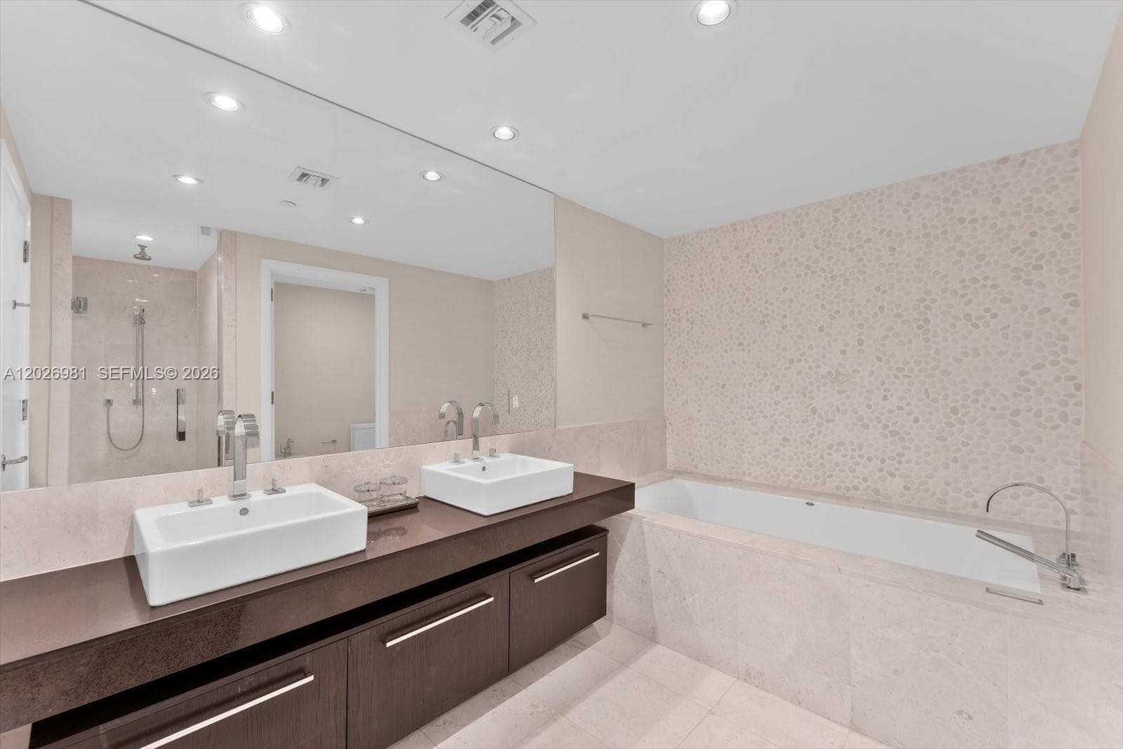 17121 Collins Ave 3905 photo 20