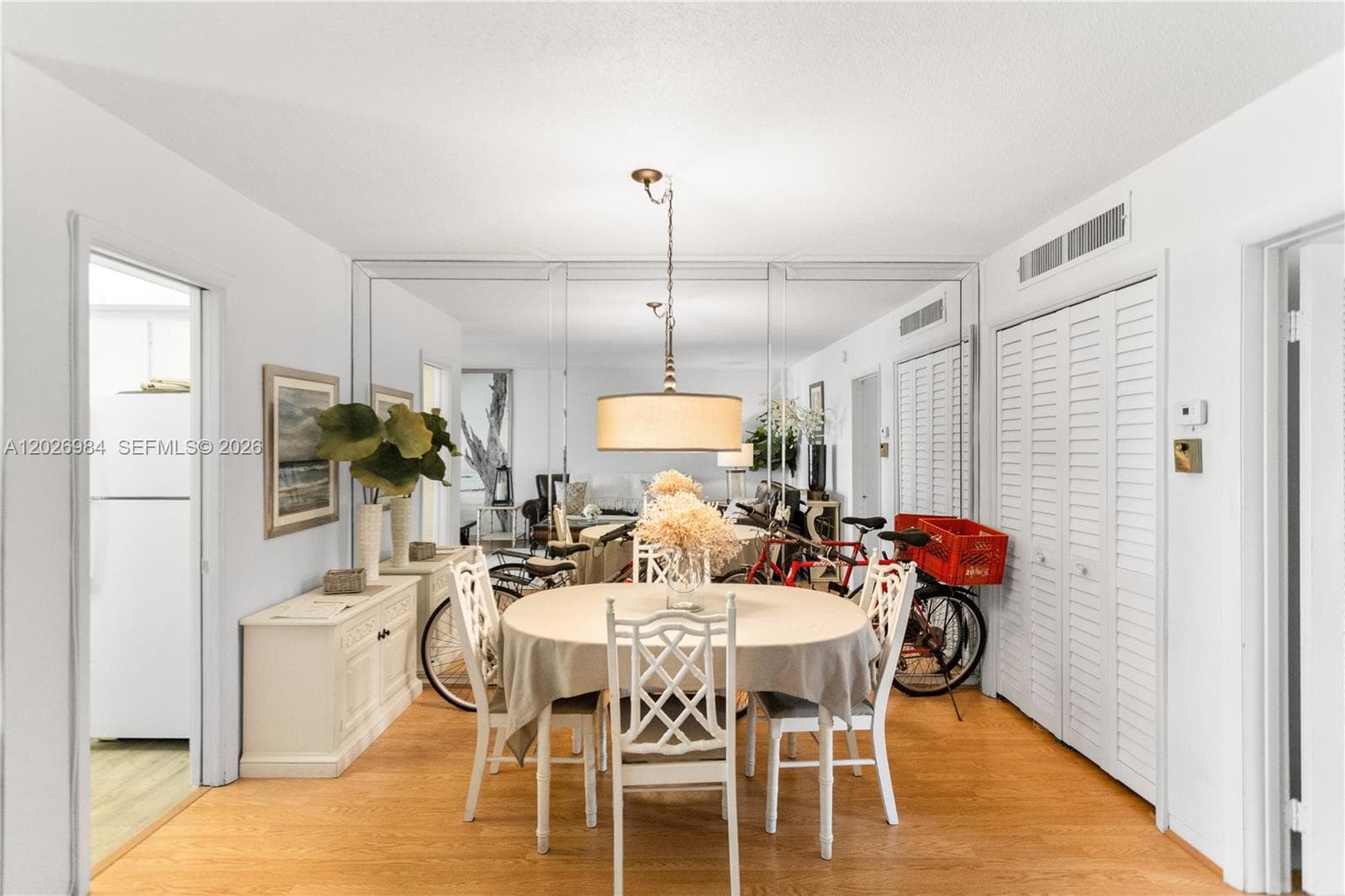 743 N Riverside Dr 4B photo 8