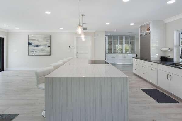 839 Enfield Street photo 8