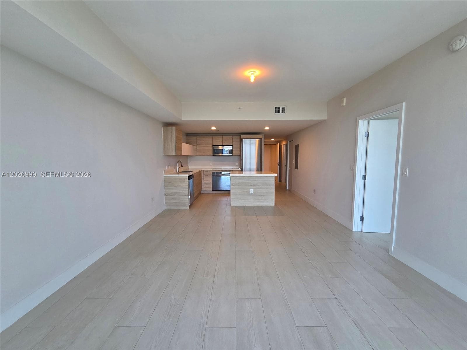 16385 Biscayne Blvd 1019 photo 16