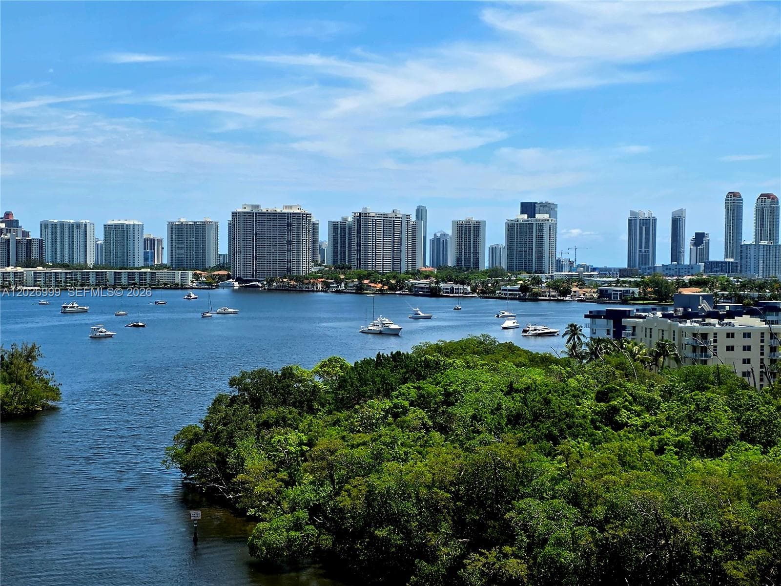 16385 Biscayne Blvd 1019 photo 3