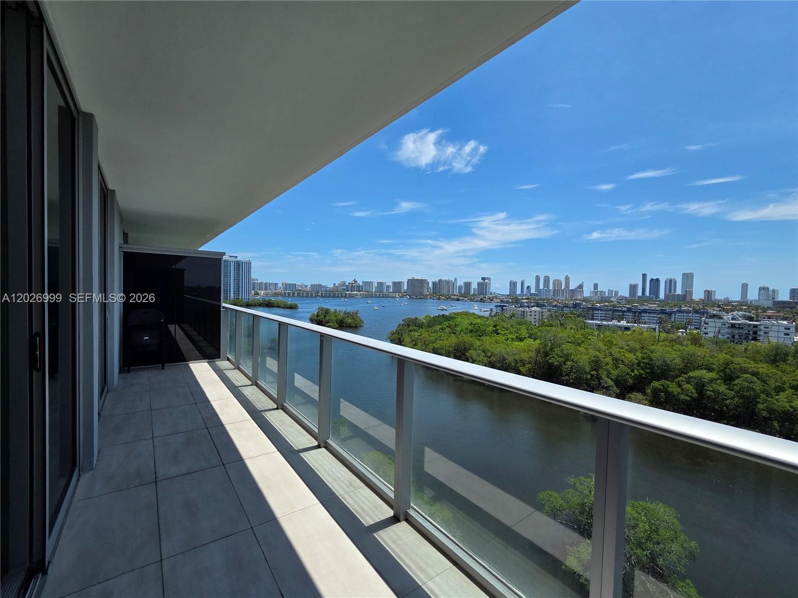 16385 Biscayne Blvd 1019 photo 5