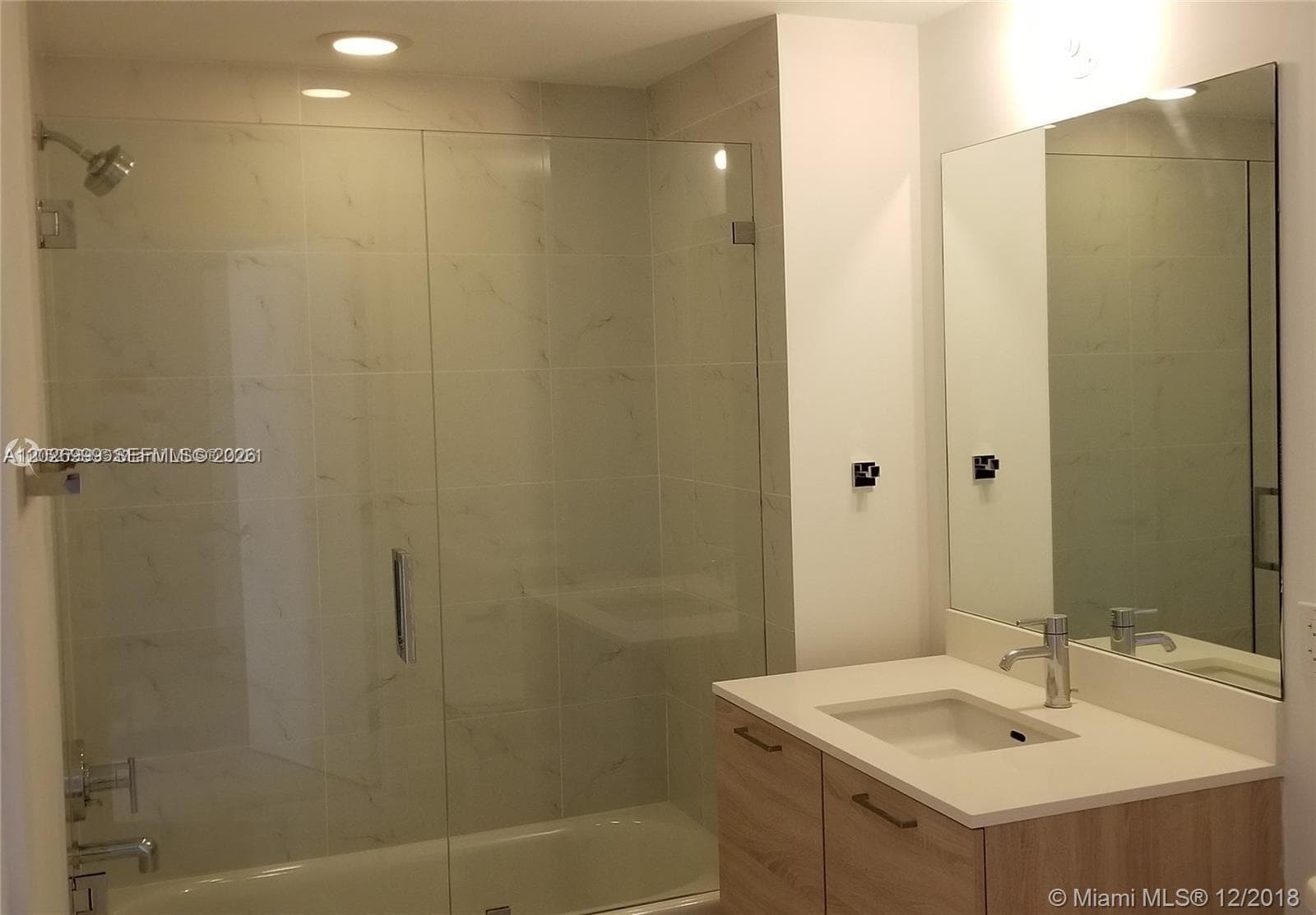 16385 Biscayne Blvd 1019 photo 20