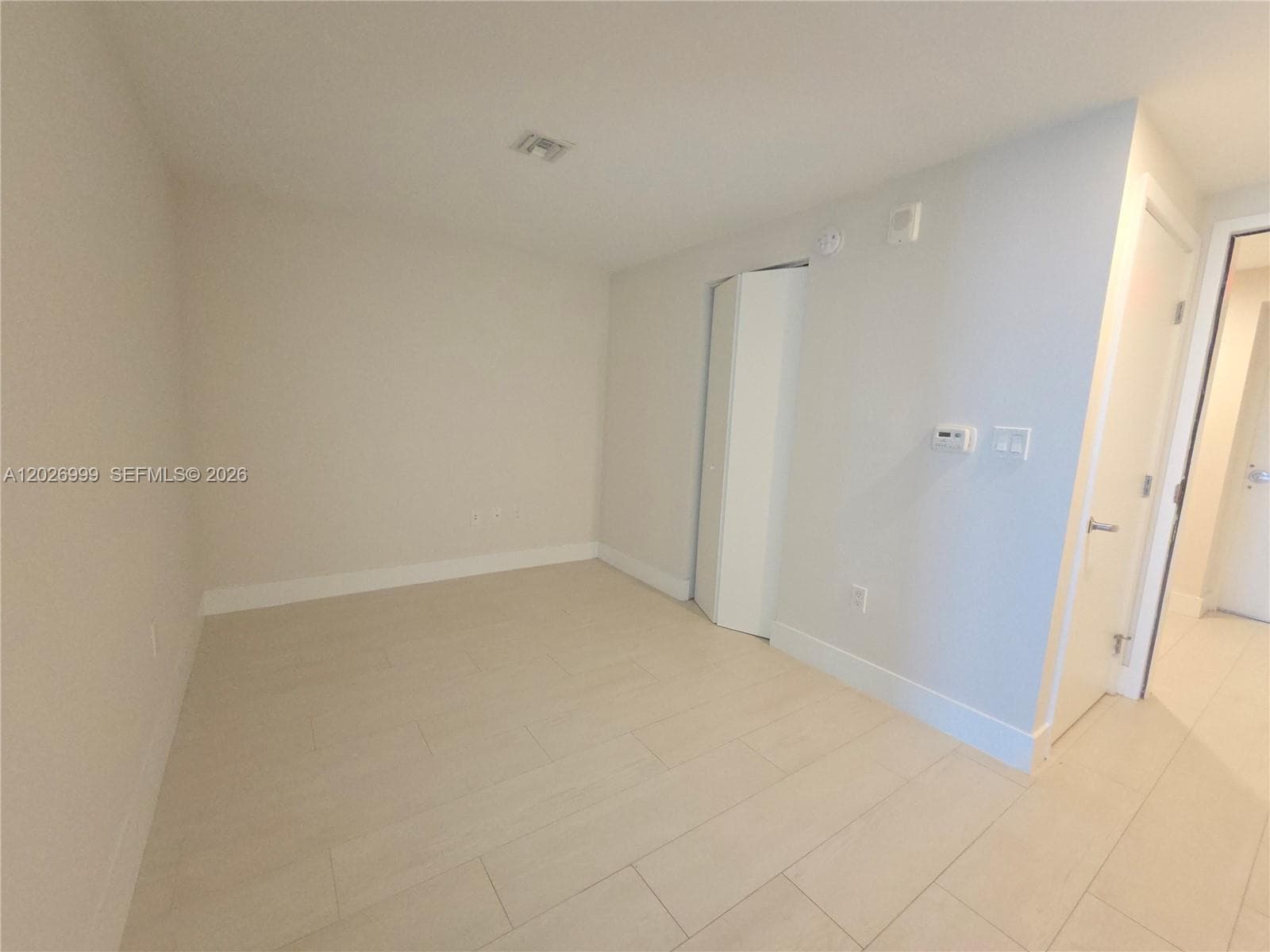 16385 Biscayne Blvd 1019 photo 21