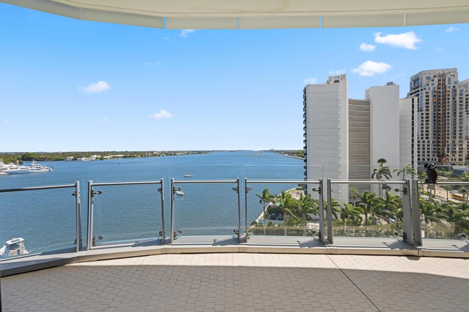 1100 S Flagler Drive 804 photo 7