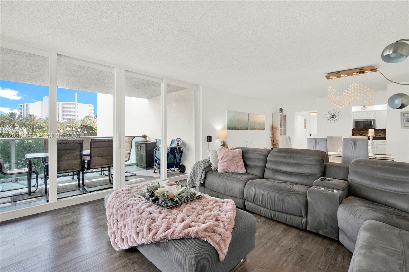 100 Bayview Dr 205 photo 13