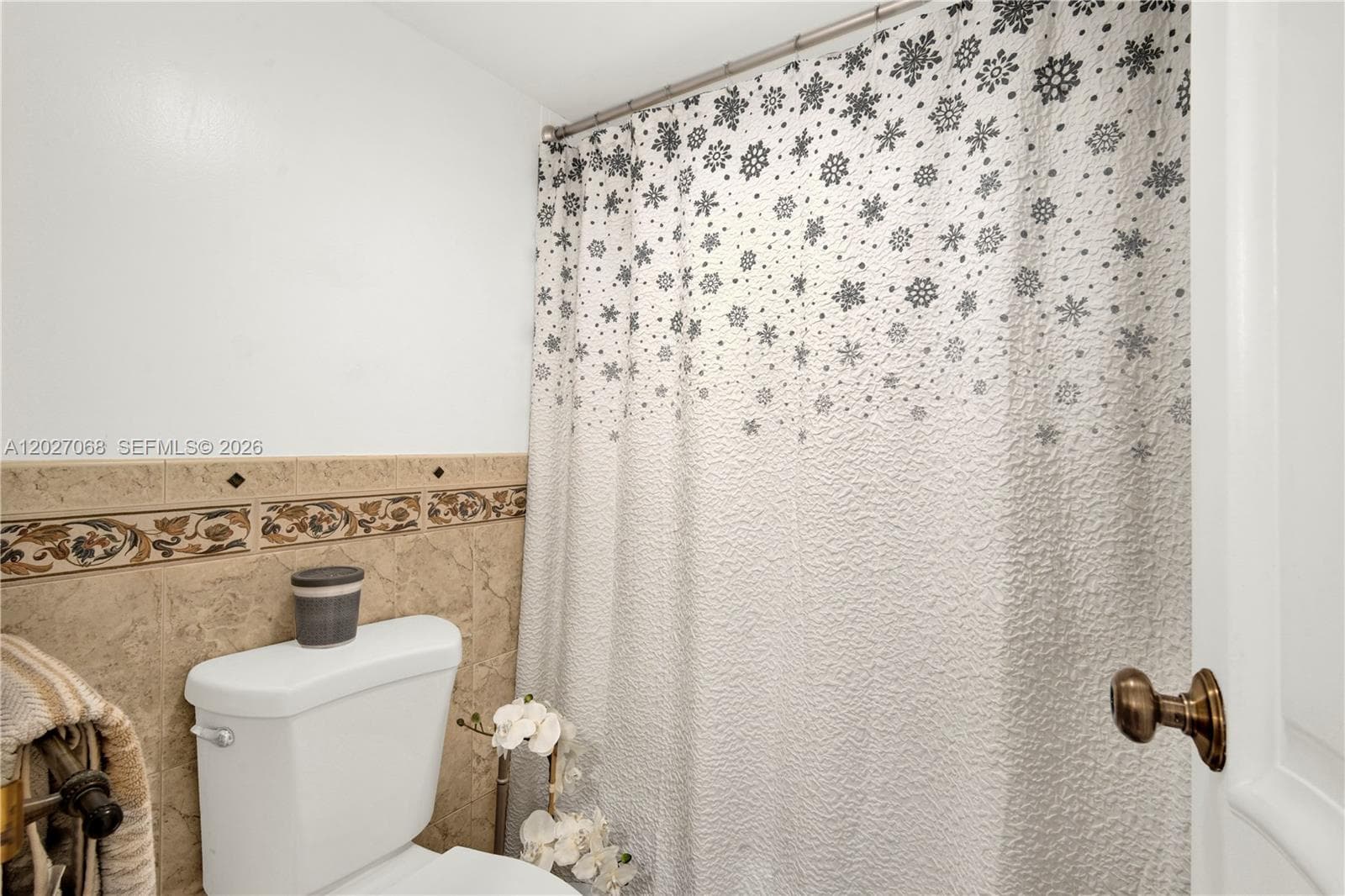 100 Bayview Dr 205 photo 22