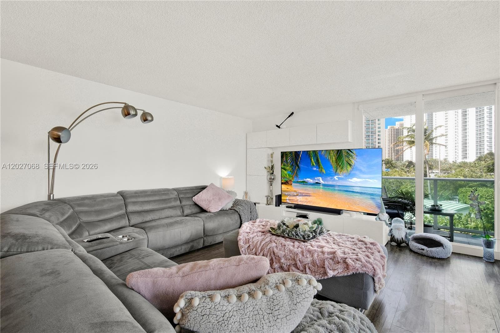 100 Bayview Dr 205 photo 15