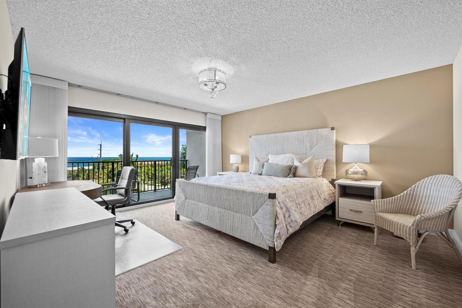 1045 Ocean Drive 503 photo 13