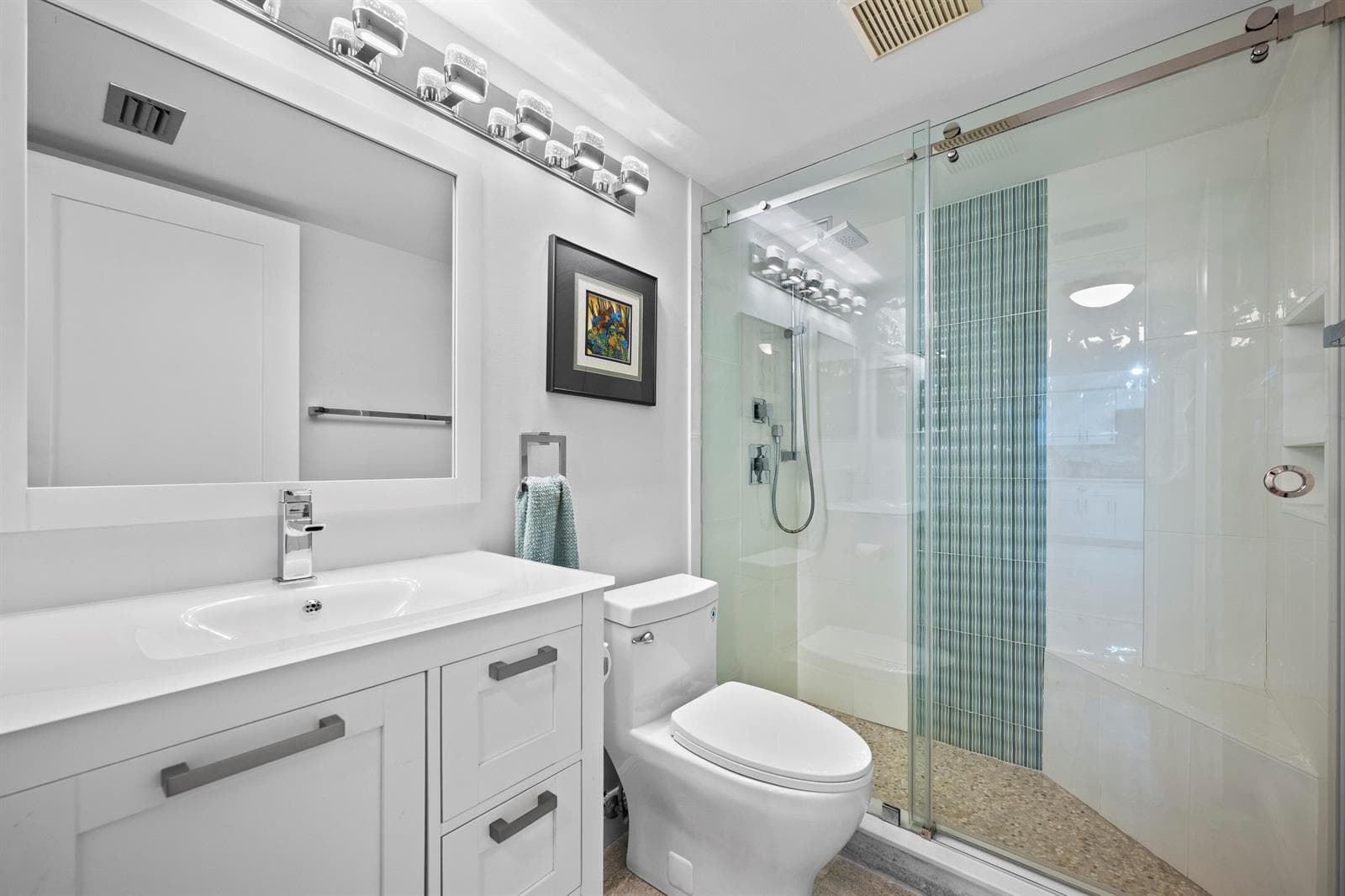 1045 Ocean Drive 503 photo 22