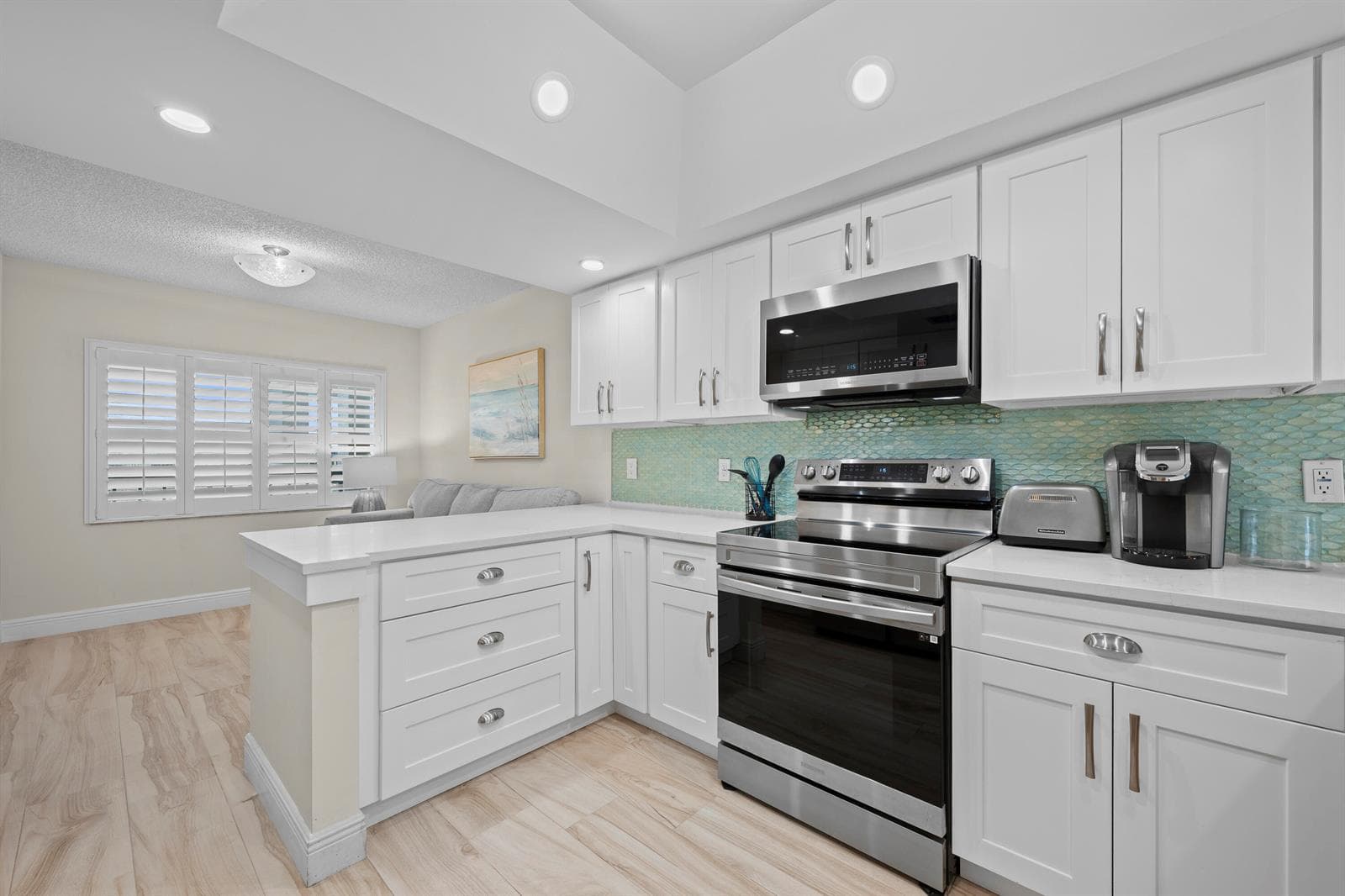 1045 Ocean Drive 503 photo 3