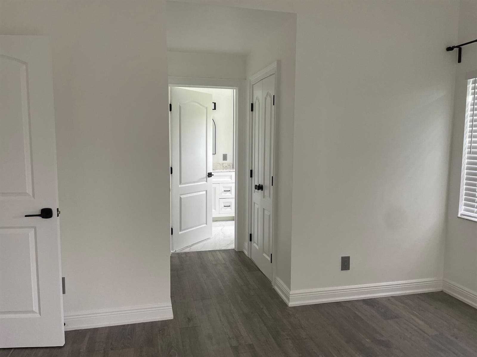 6264 Lansdowne Circle photo 10