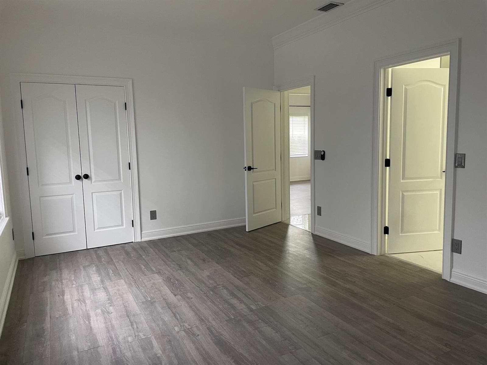6264 Lansdowne Circle photo 14