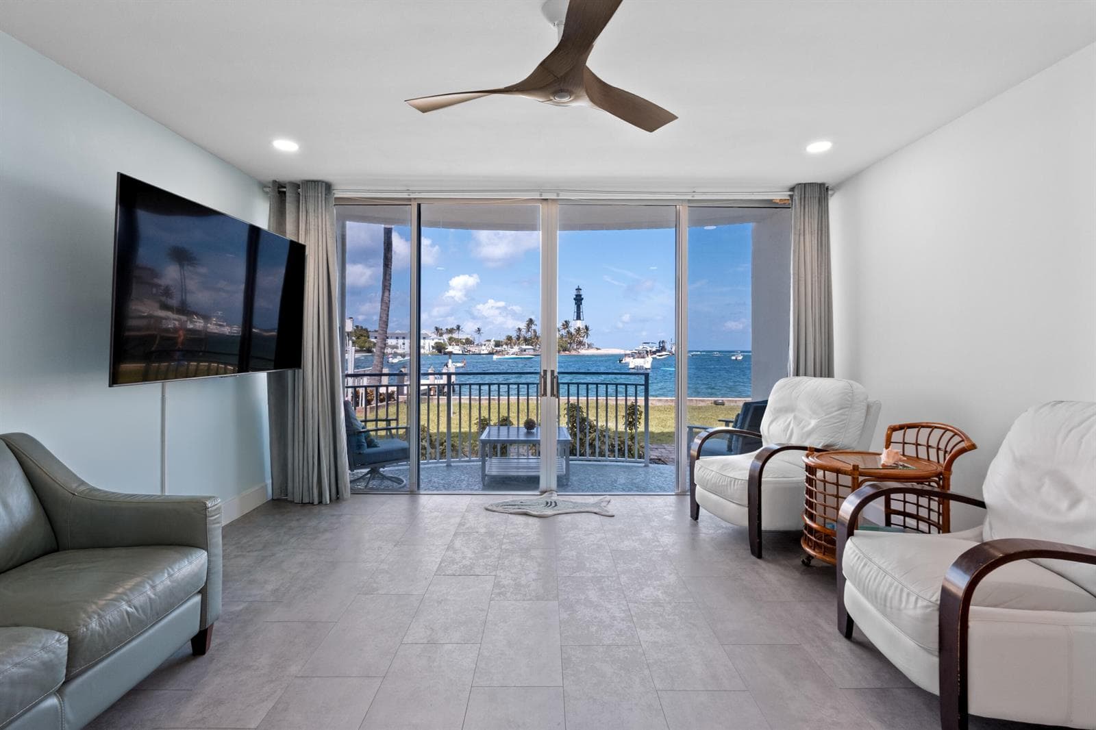 2508 Bay Drive Unit 105 photo 1