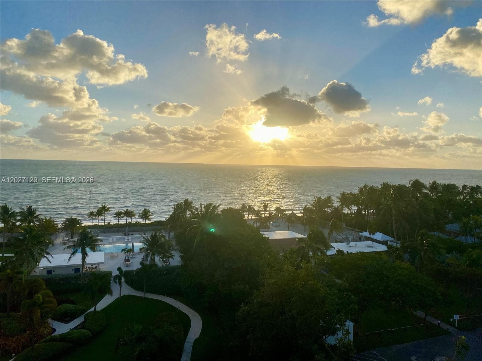 607 Ocean Dr 9K photo 24