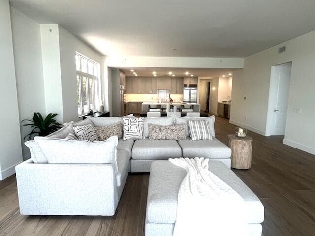 184 Lake Drive 3102 photo 12