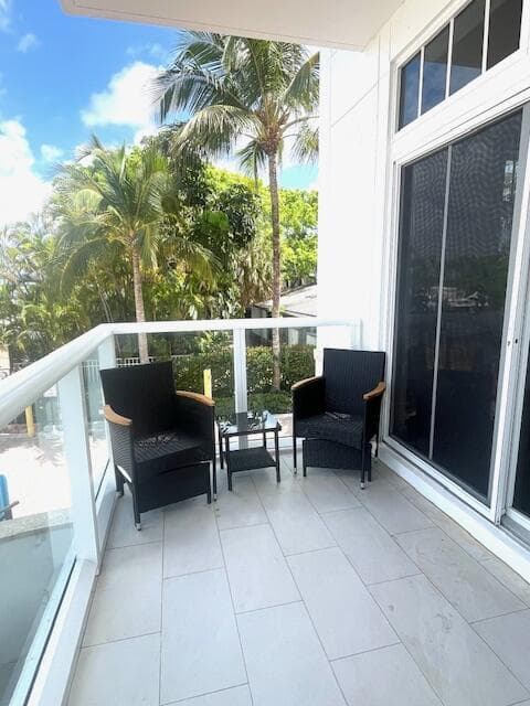 184 Lake Drive 3102 photo 5