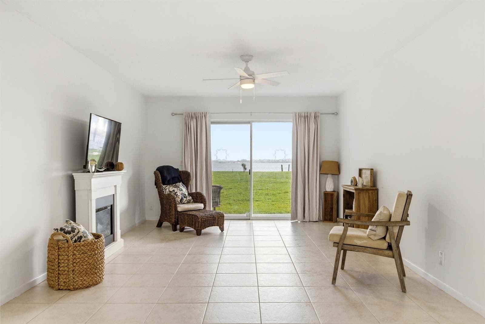 311 E Ocean Avenue 104 photo 6