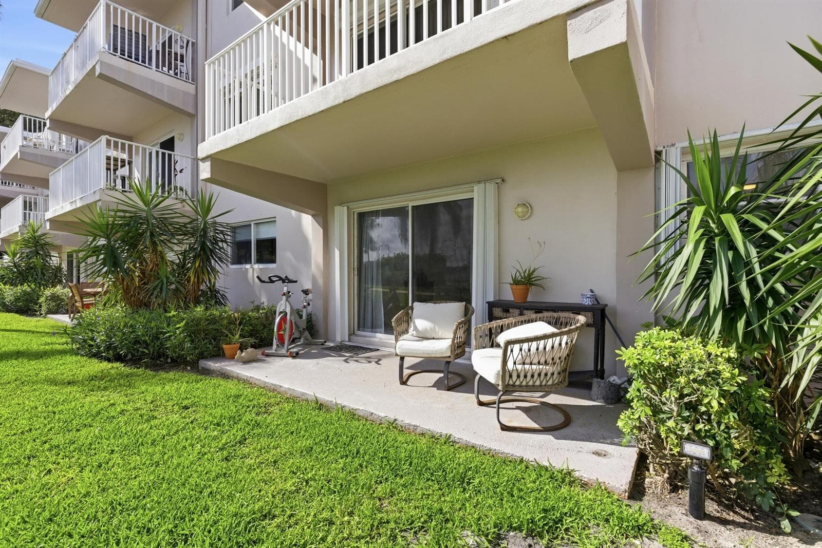 311 E Ocean Avenue 104 photo 20