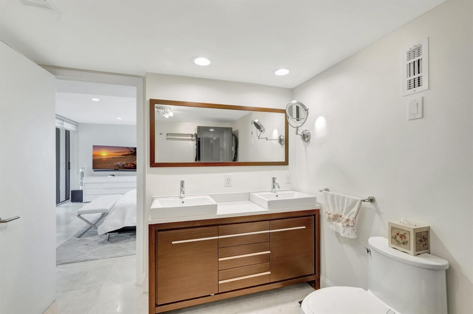 5550 N Ocean Drive 10d photo 10