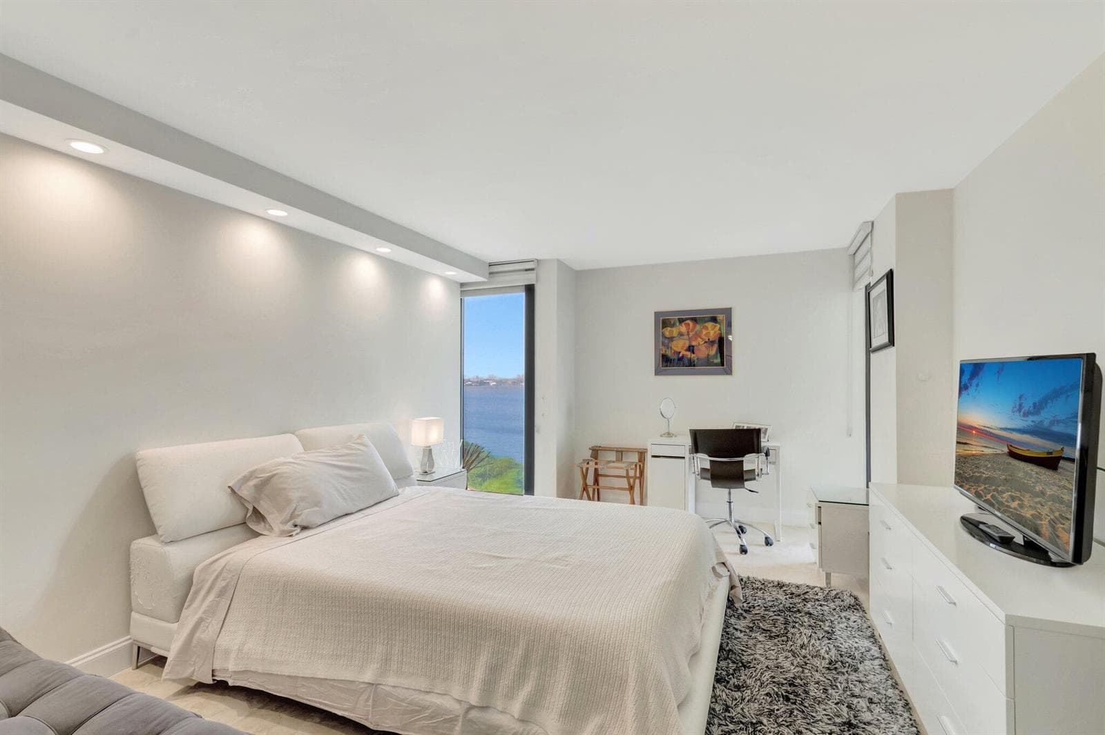 5550 N Ocean Drive 10d photo 19