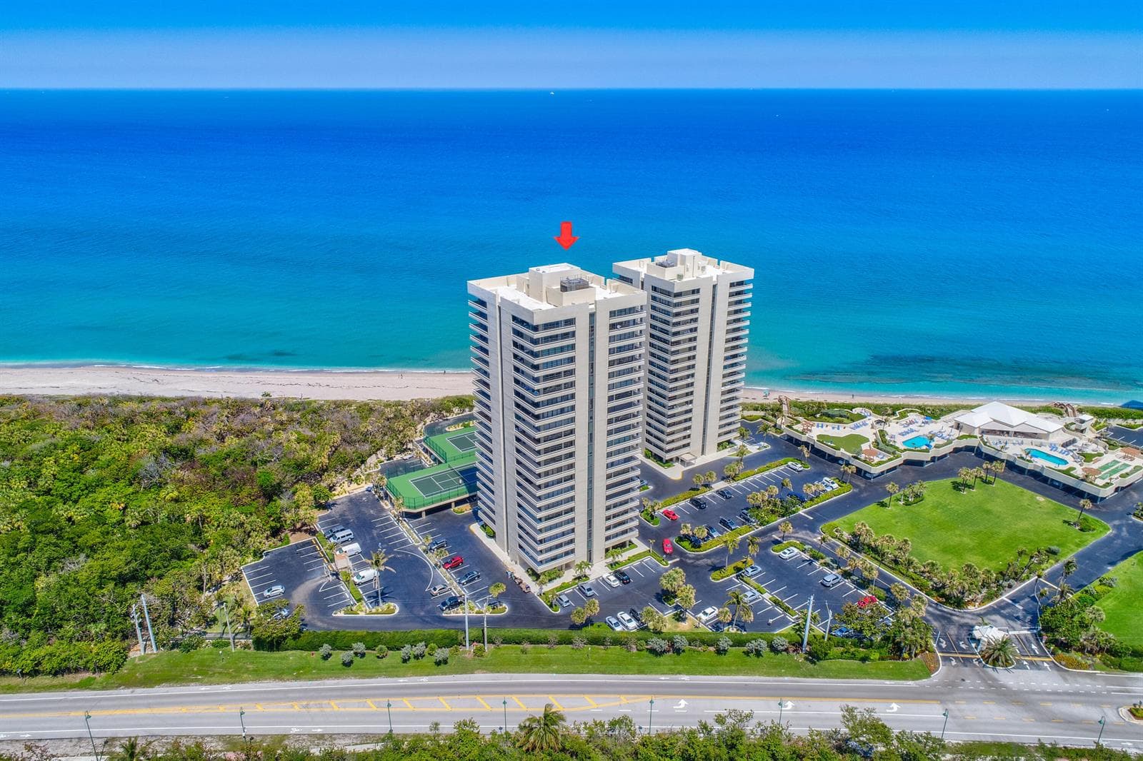 5550 N Ocean Drive 10d photo 4