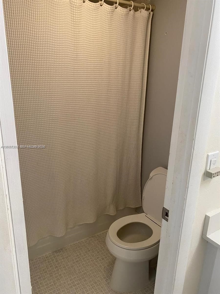 9273 Collins Ave 506 photo 14