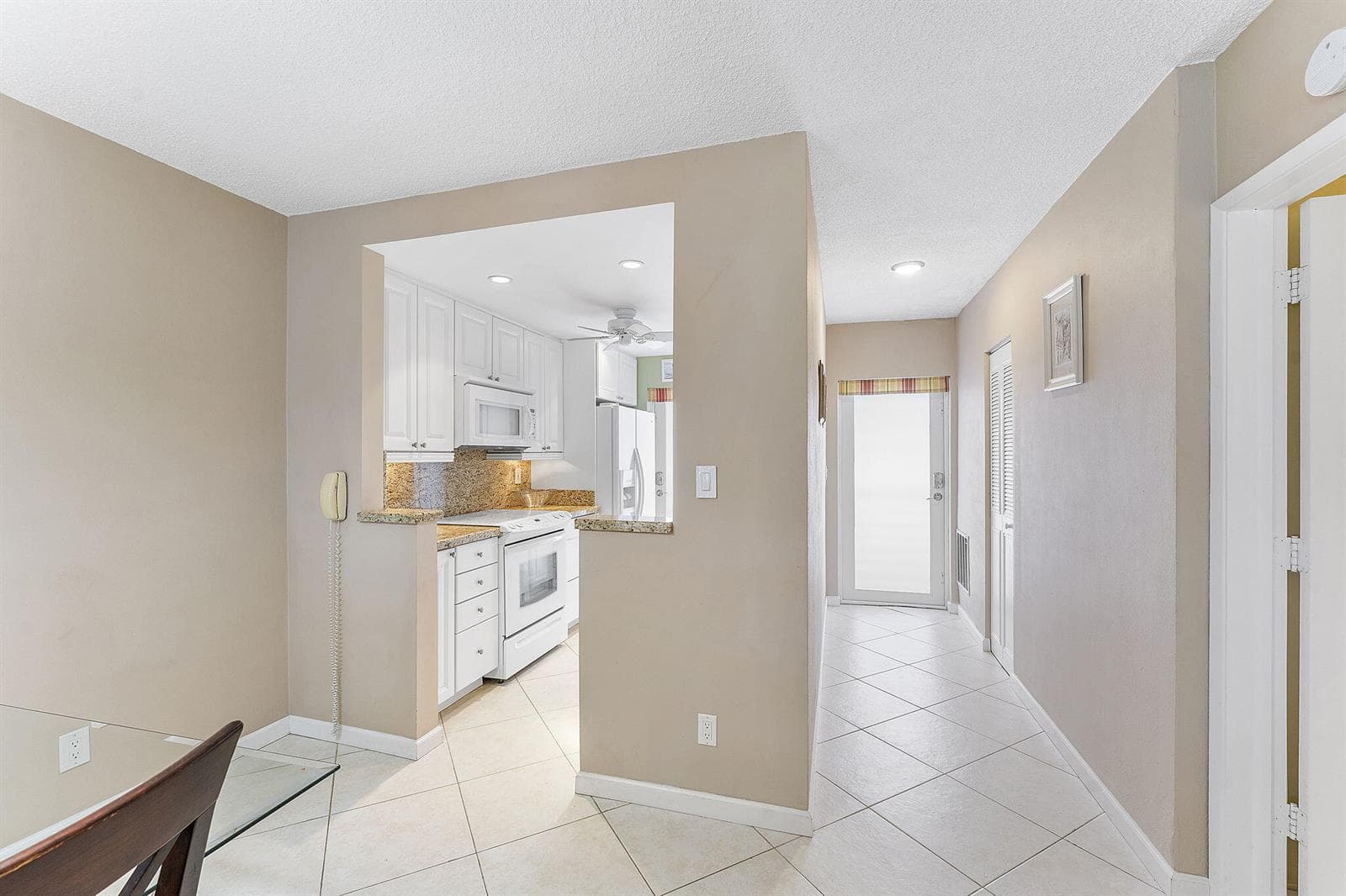 101 NE 19th Avenue 208 photo 6
