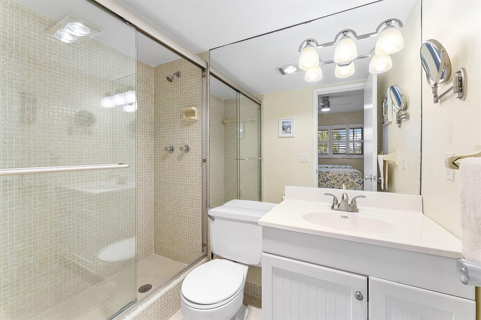 101 NE 19th Avenue 208 photo 11