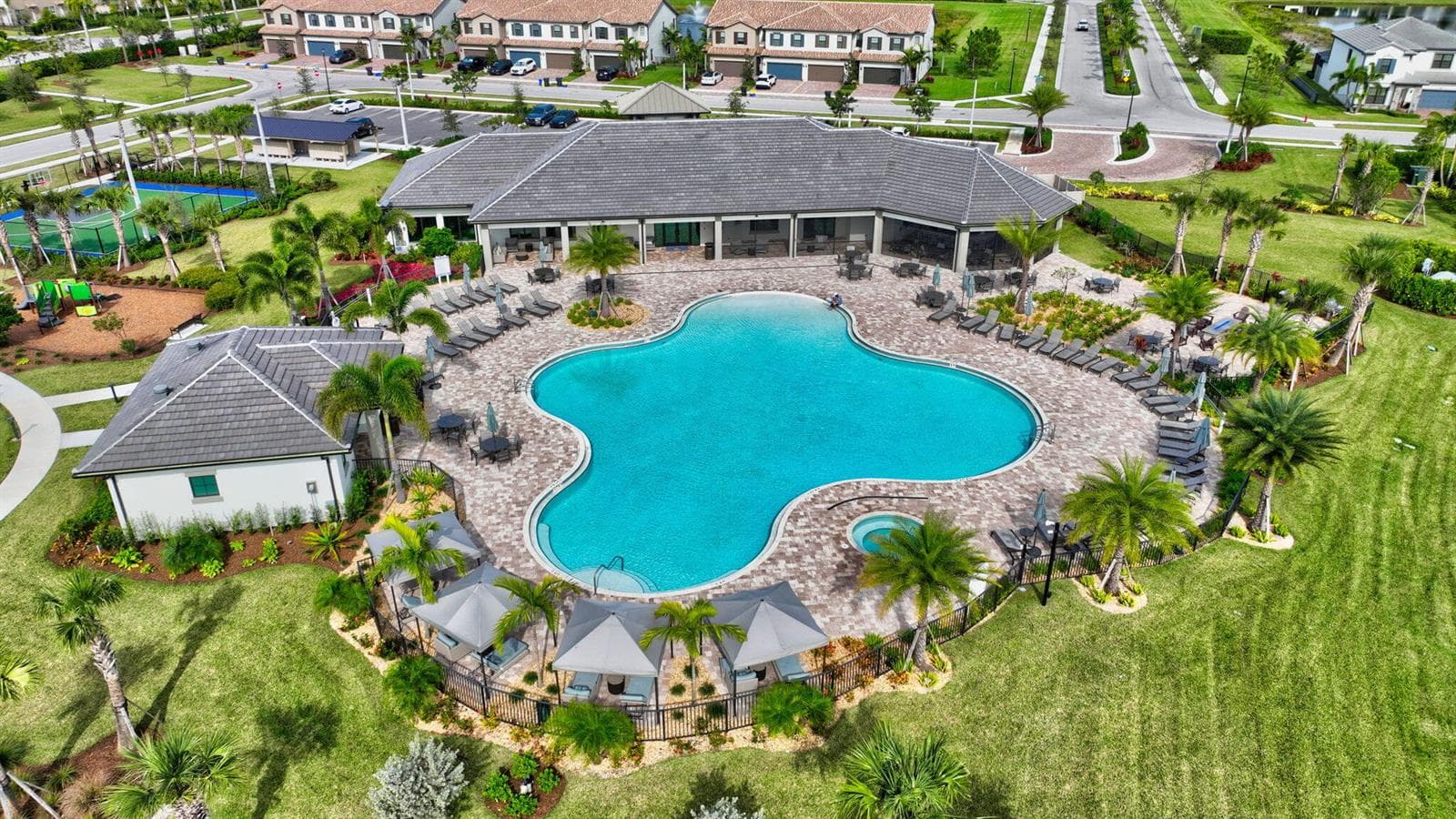8347 Cadre Noir Road photo 24
