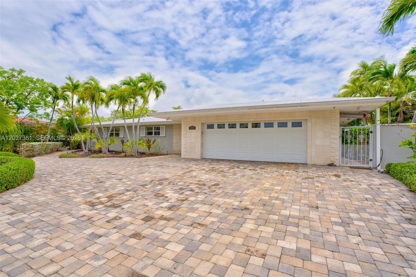 2919 Sombrero Blvd photo 3