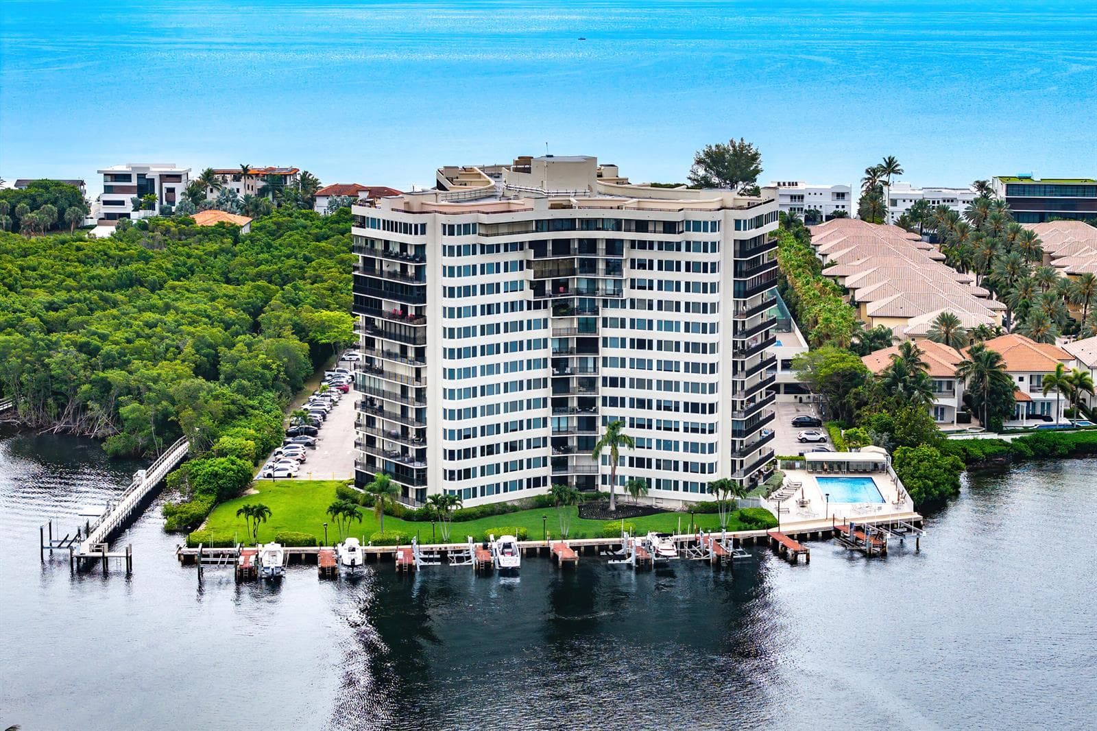 3912 S Ocean Boulevard 612 photo 2