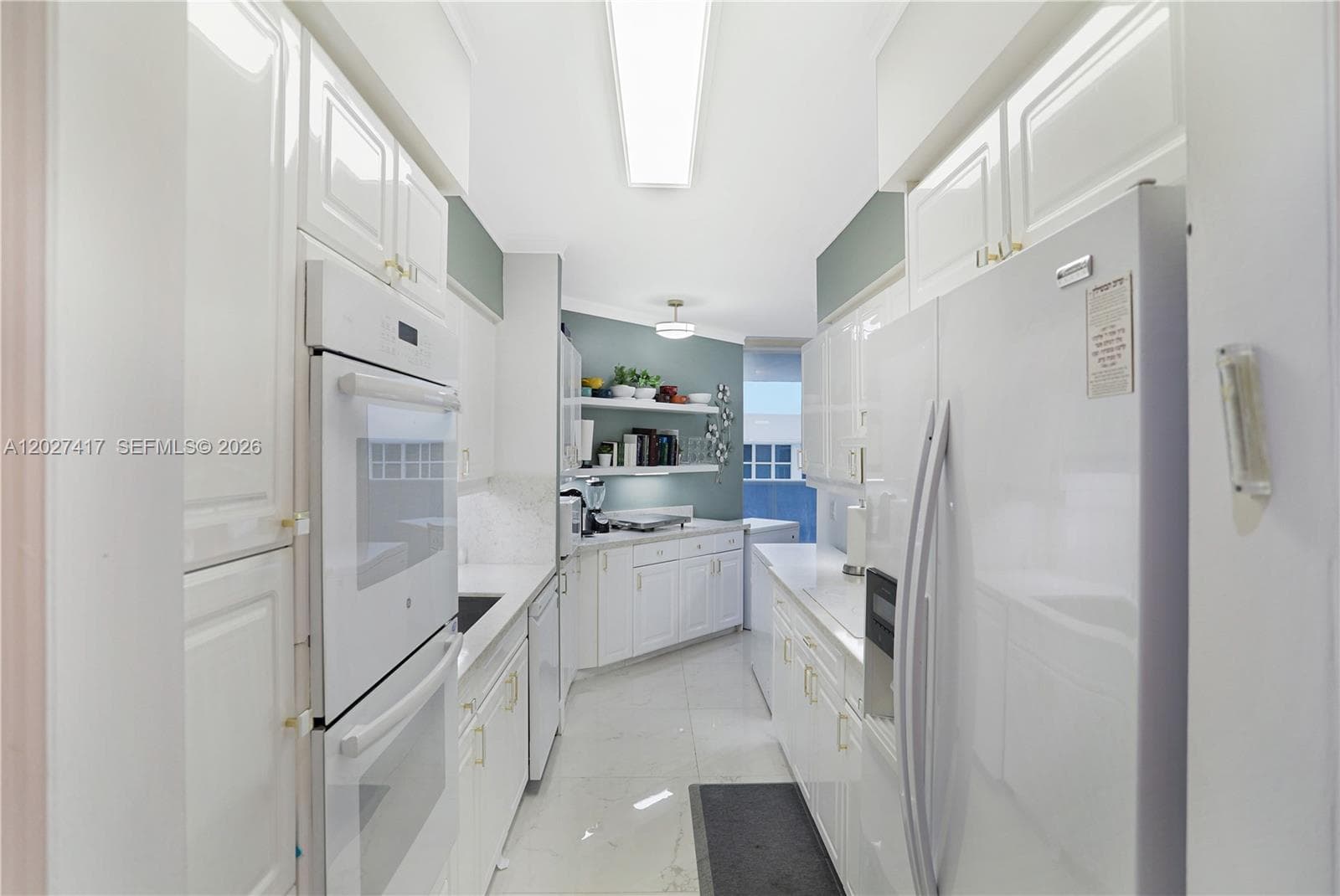4775 COLLINS AV 1804 photo 13