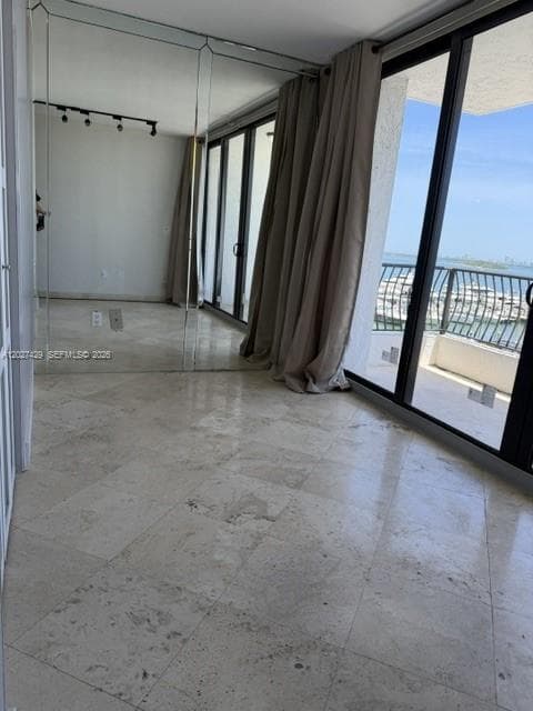 555 NE 15th St 520 photo 8