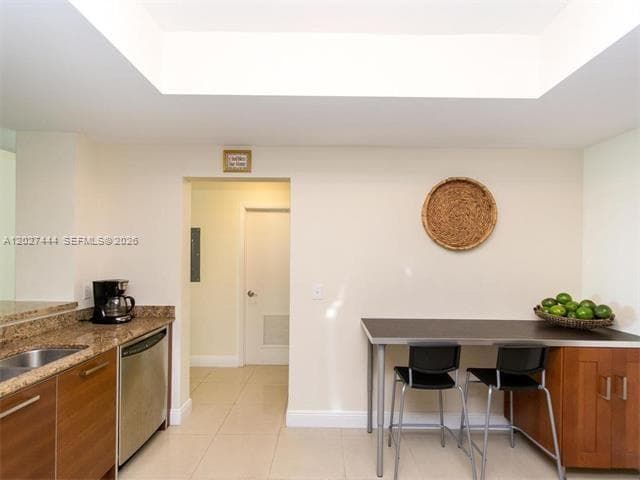 3330 NE 190th St 2411 photo 9