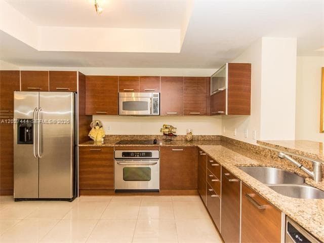 3330 NE 190th St 2411 photo 24