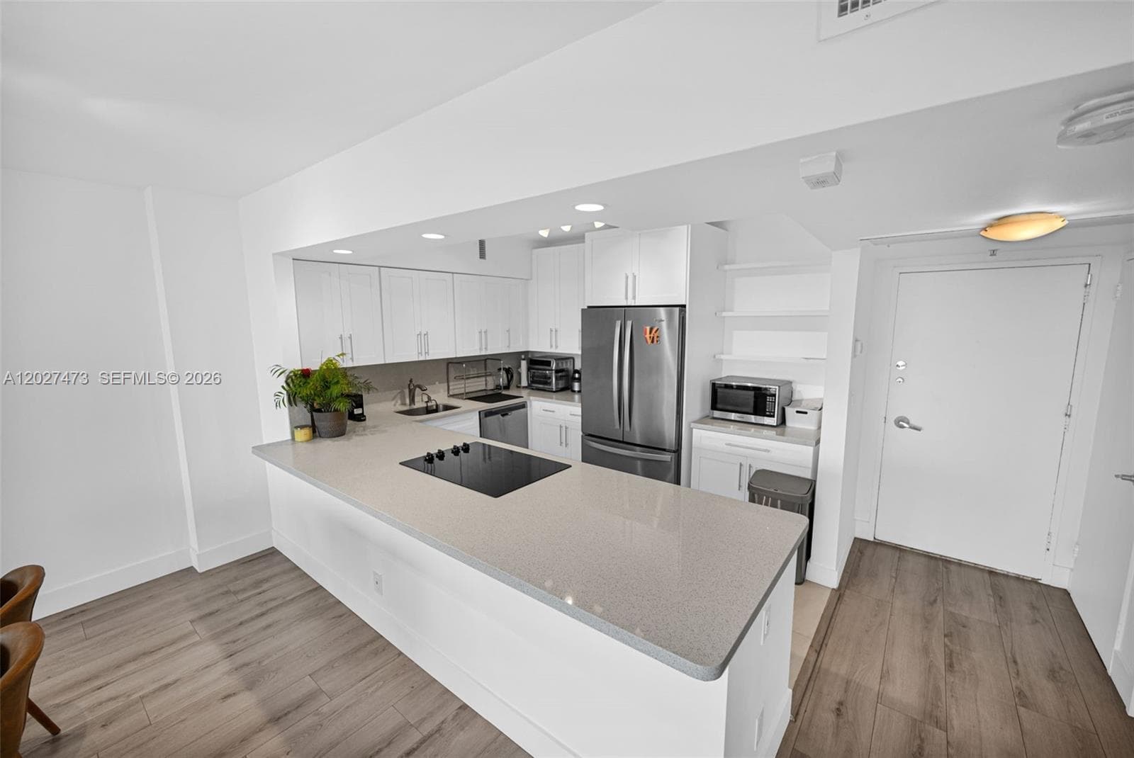 5700 Collins Ave 5J photo 13