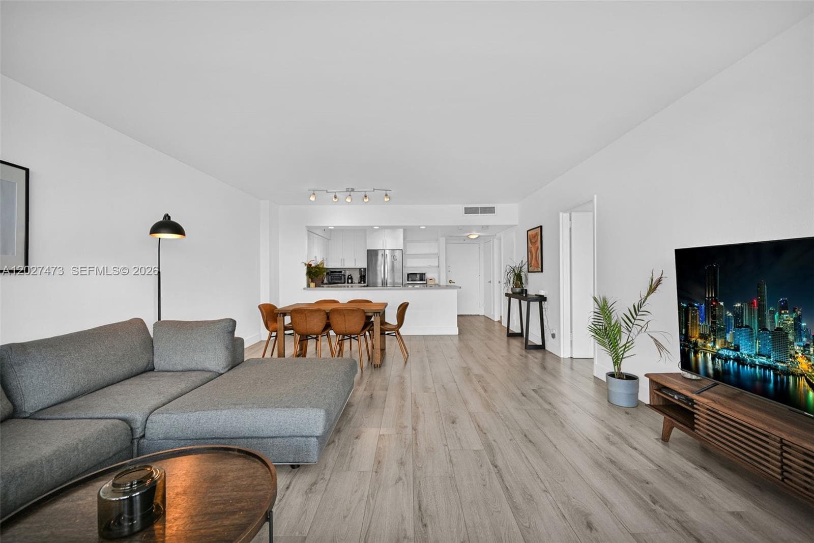 5700 Collins Ave 5J photo 9