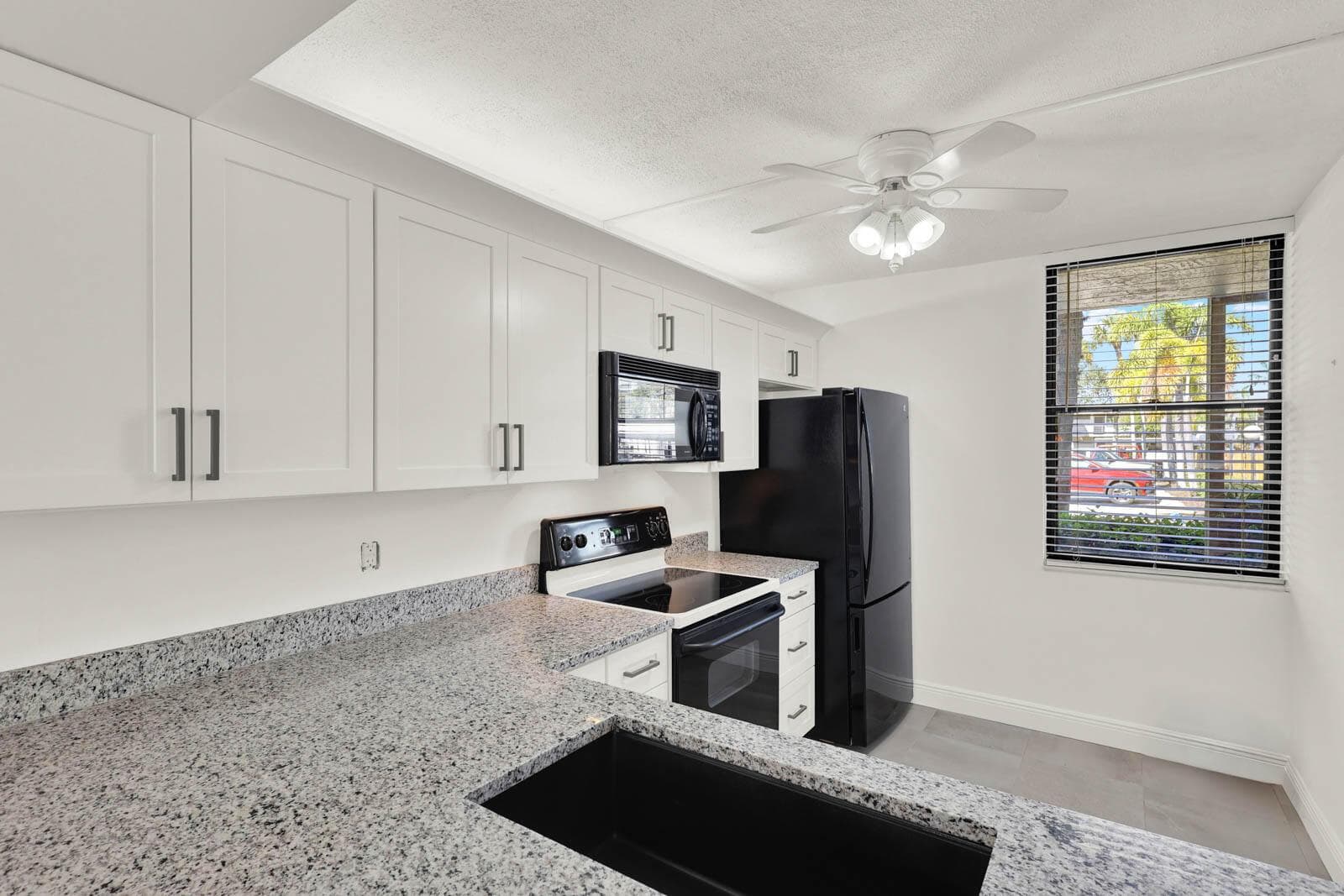 1950 SW Palm City Road 9102 photo 12