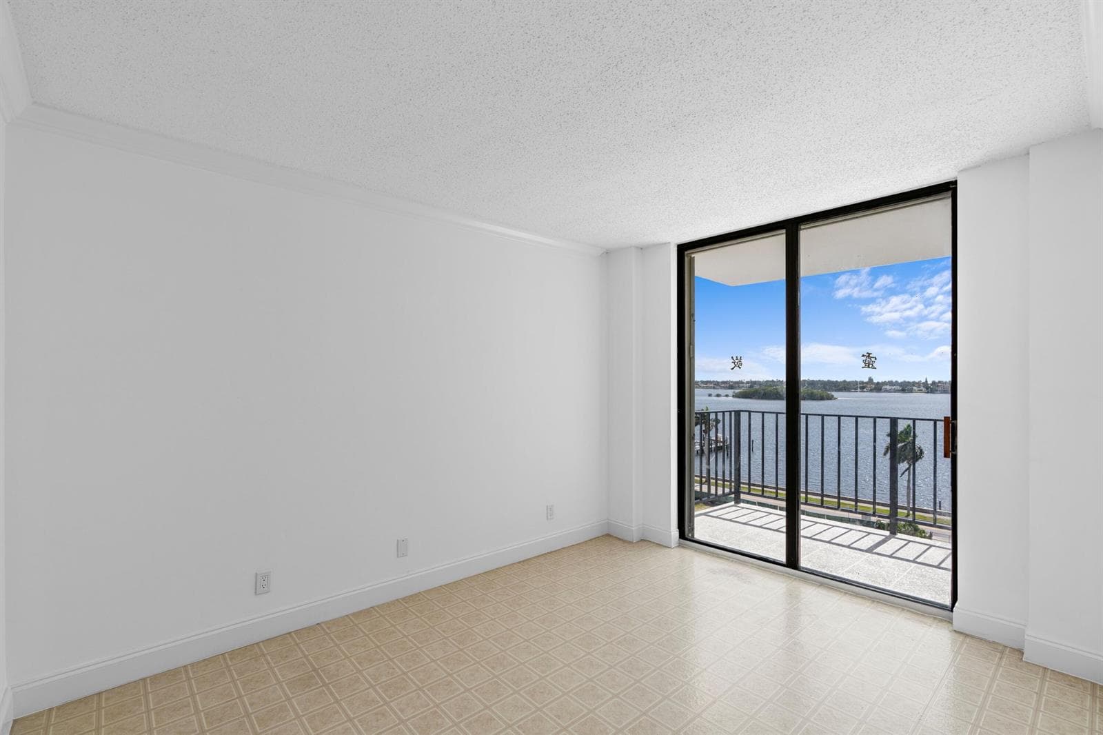 3800 Washington Road 812 photo 10