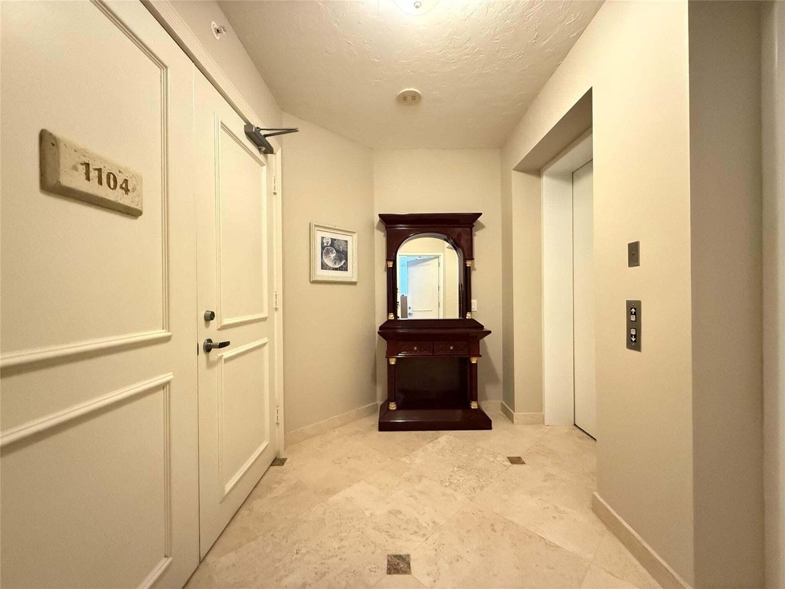 800 Ocean Drive 1104 photo 7