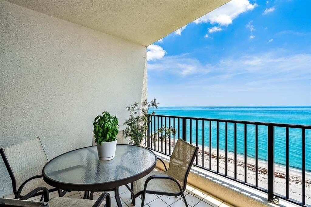 800 Ocean Drive 1104 photo 5