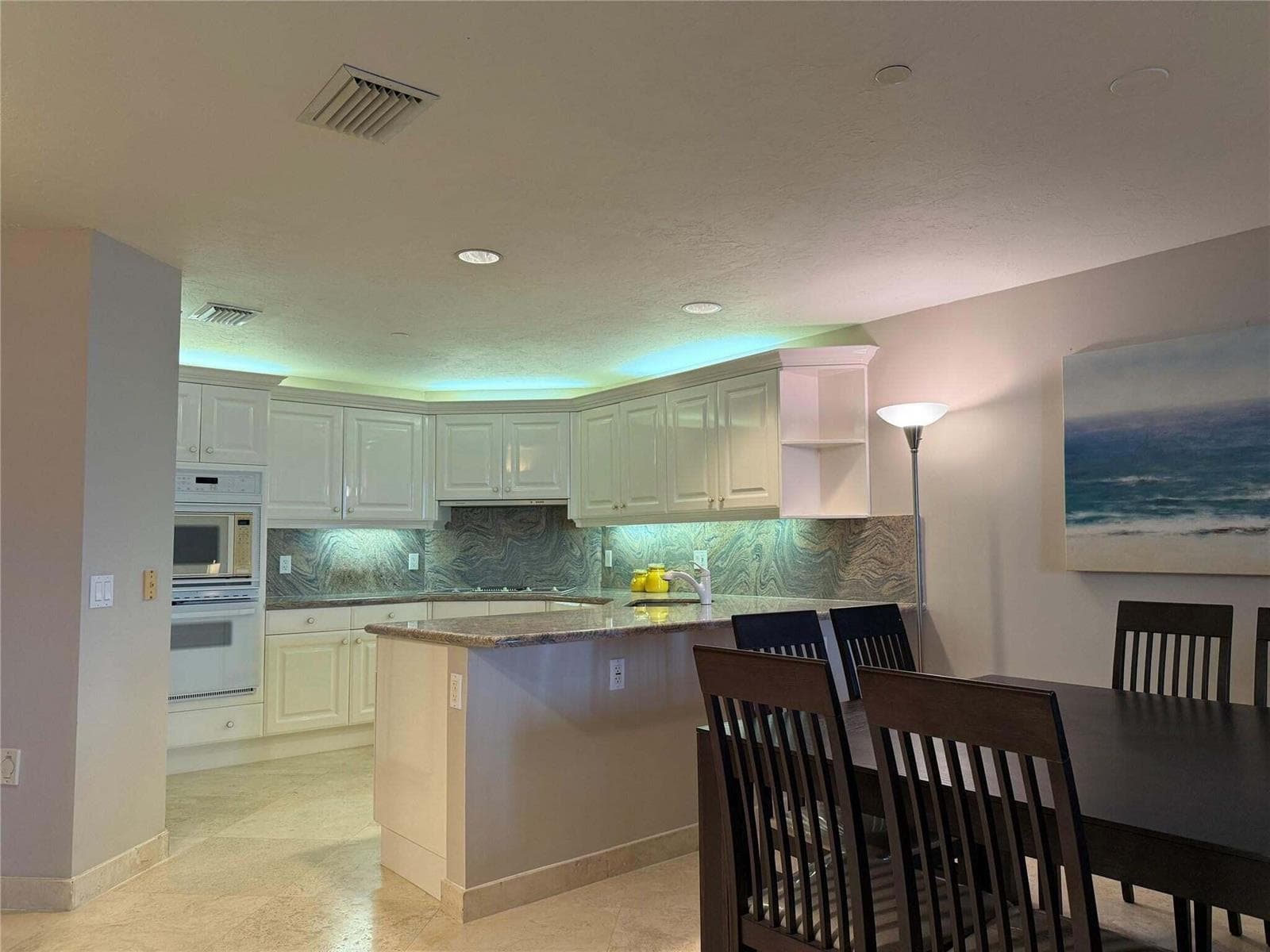 800 Ocean Drive 1104 photo 11