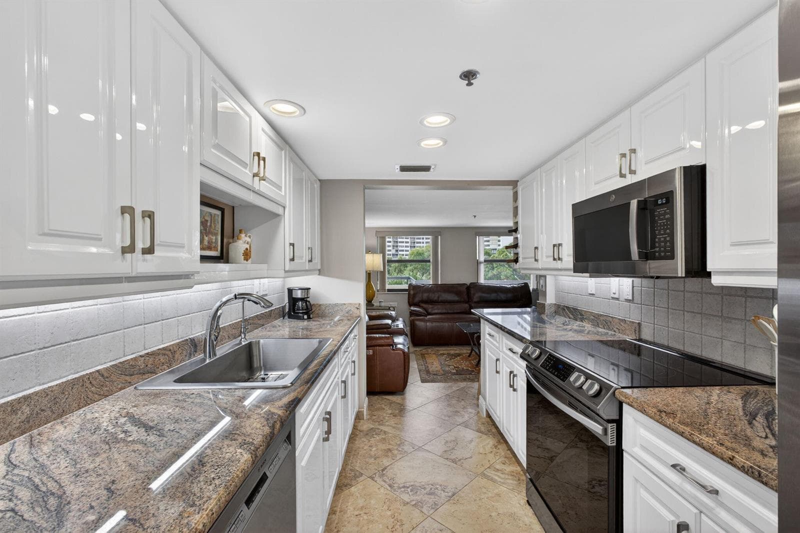 364 Golfview Road 506 photo 13