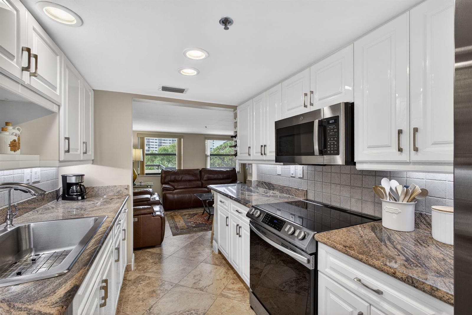 364 Golfview Road 506 photo 12
