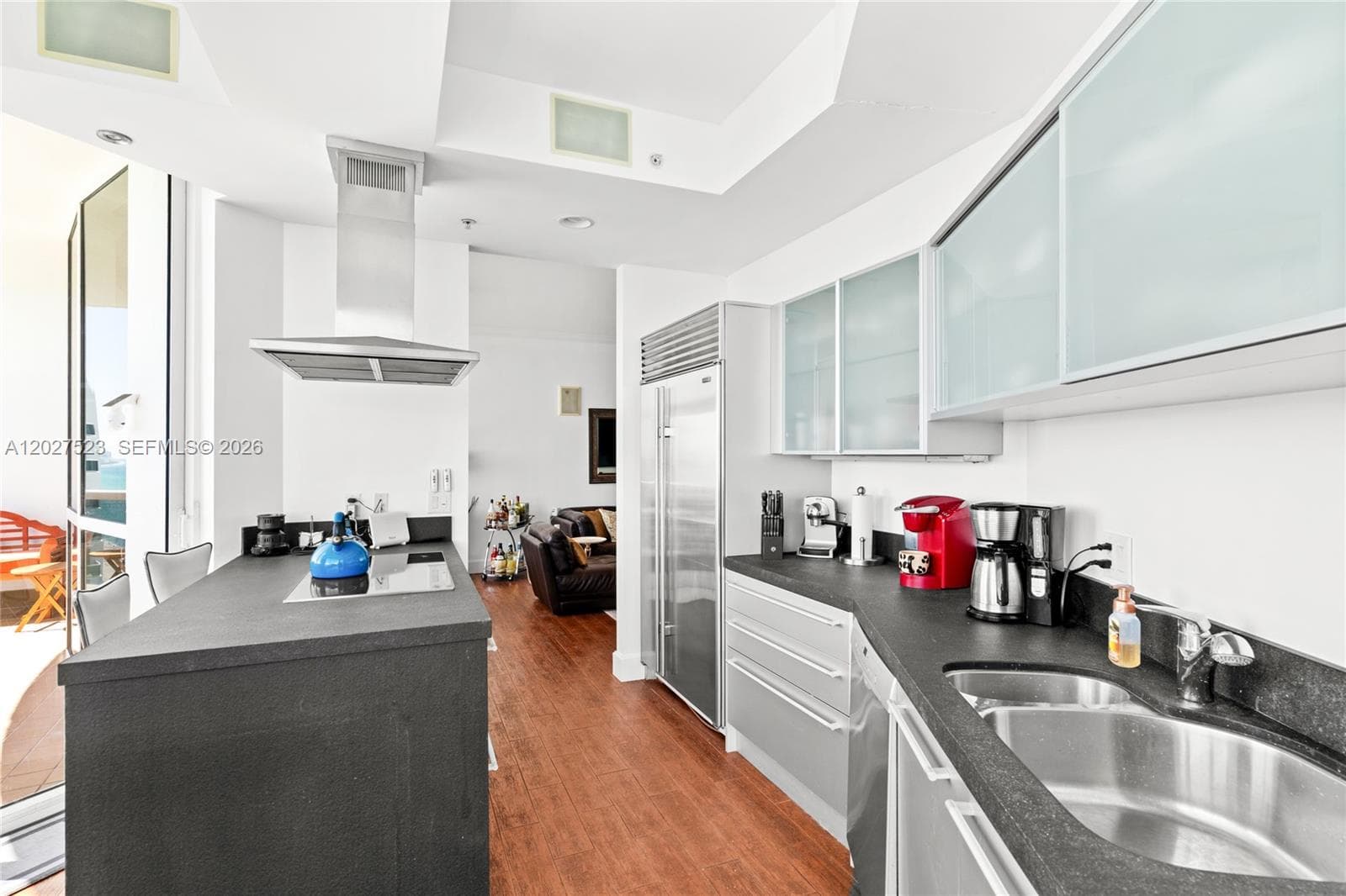 18201 Collins Ave 4209 photo 8