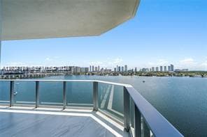 17111 Biscayne Blvd 1210 photo 2
